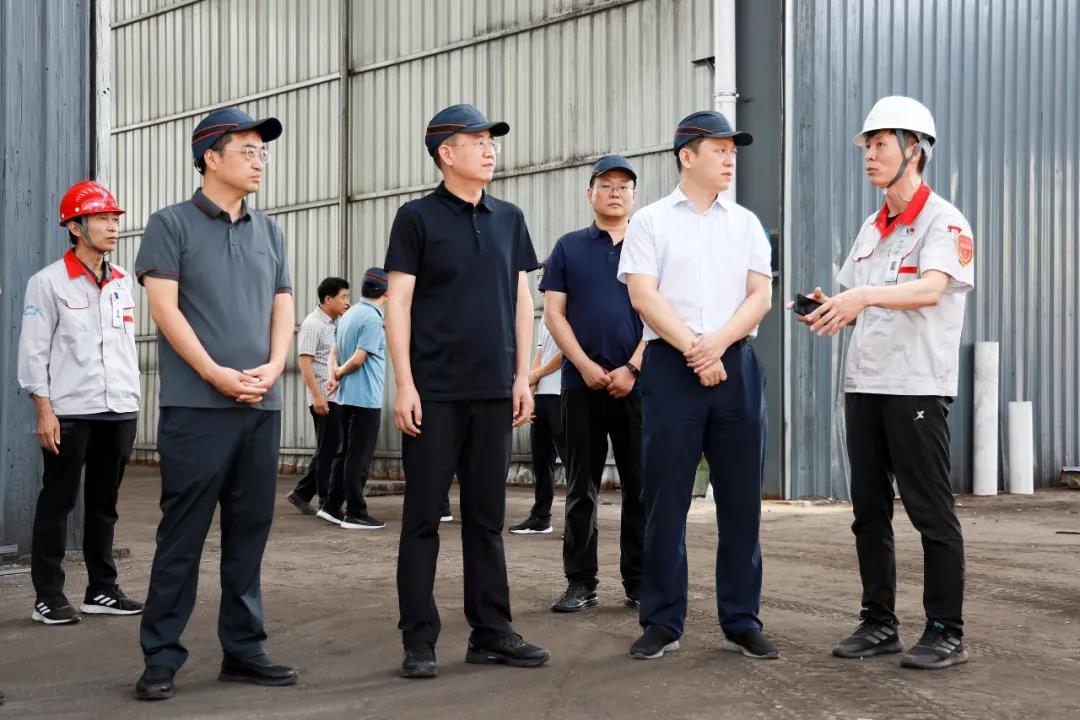 市委常委、副市長、翼城縣委書記王淵到華翔（翼城）新材料科技園現(xiàn)場辦公